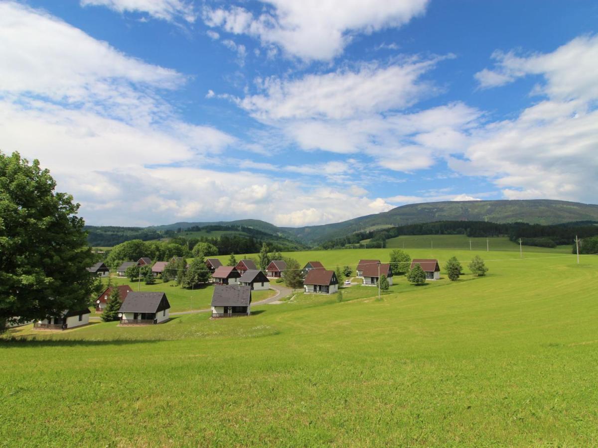 Holiday Home Holiday Hill E52 By Interhome Černý Dŭl Esterno foto